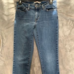 Levi’s 711 Jeans